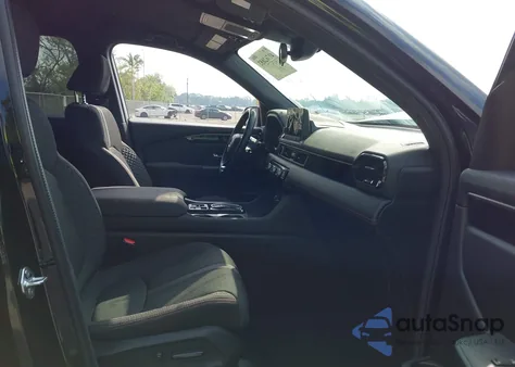 2024 Honda Pilot Sport из США, поврежденный, VIN 5FNYG2H39RB011702